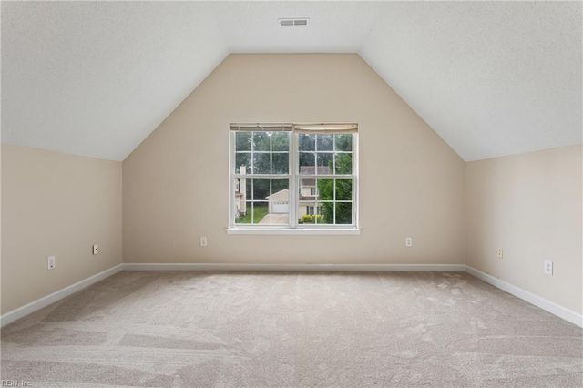 27 Wills WAY, Hampton, VA 23666