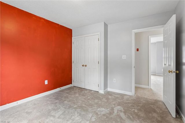 27 Wills WAY, Hampton, VA 23666
