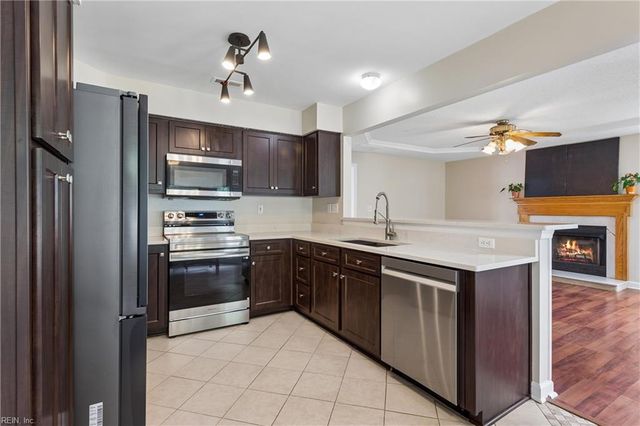 27 Wills WAY, Hampton, VA 23666