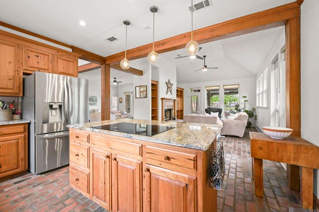 38138 Seven Oaks Ave, Prairieville, LA 70769