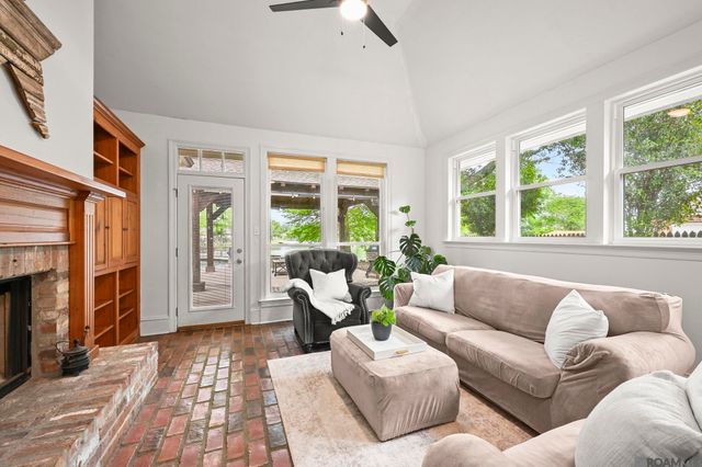 38138 Seven Oaks Ave, Prairieville, LA 70769