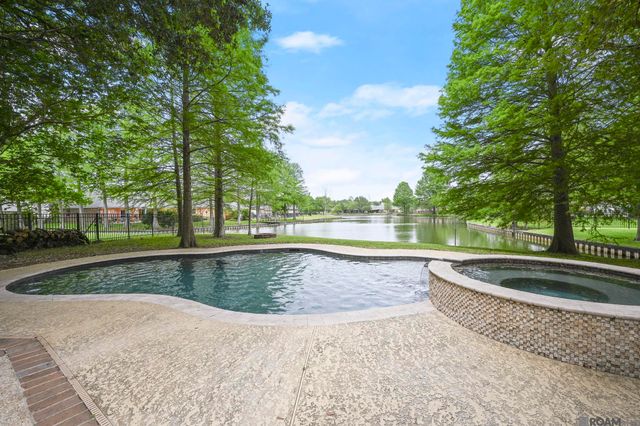 38138 Seven Oaks Ave, Prairieville, LA 70769