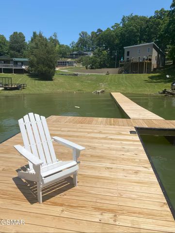 1448 Dover Lane, Dandridge, TN 37725