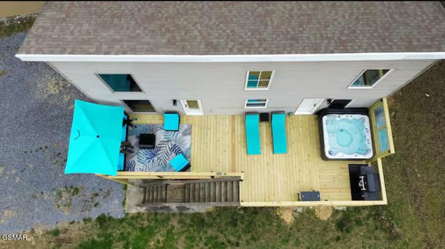 1448 Dover Lane, Dandridge, TN 37725