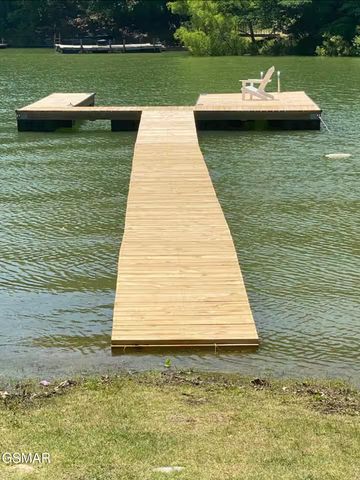 1448 Dover Lane, Dandridge, TN 37725