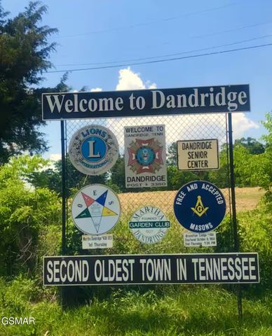 1448 Dover Lane, Dandridge, TN 37725