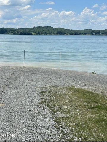 1448 Dover Lane, Dandridge, TN 37725