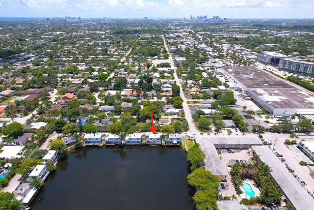1351 NE 40th Place, Oakland Park, FL 33334