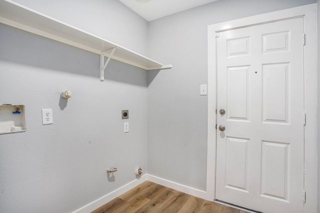 25414 Barmby Drive, Tomball, TX 77375