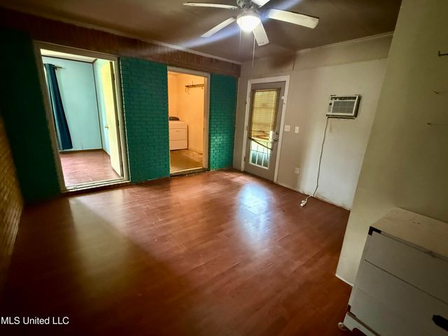 948 Horseshoe Road, Mount Olive, MS 39119