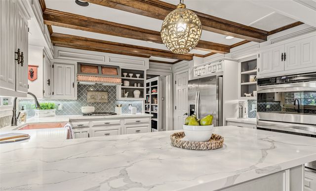 209 Westpark Drive S, Mckinney, TX 75072