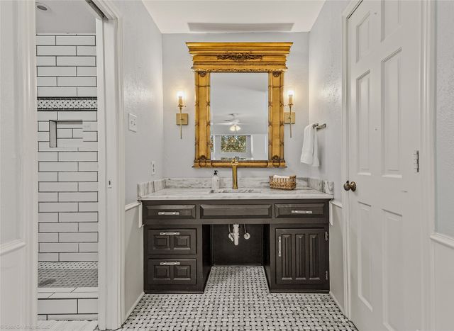 209 Westpark Drive S, Mckinney, TX 75072