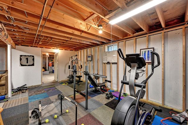 70 Moss Glen Lane, South Burlington, VT 05403