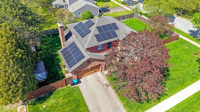 70 Moss Glen Lane, South Burlington, VT 05403