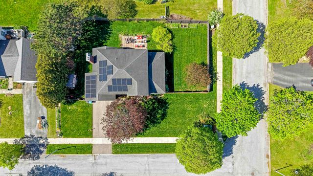 70 Moss Glen Lane, South Burlington, VT 05403