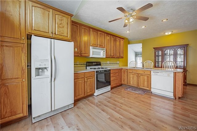 4850 Waterford Place, Lockport Town, NY 14094