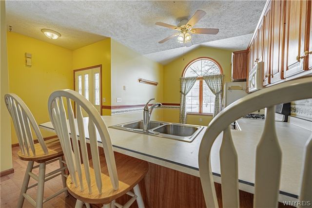 4850 Waterford Place, Lockport Town, NY 14094