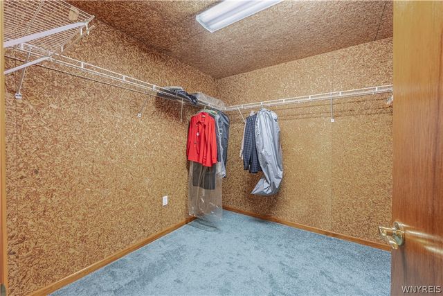 4850 Waterford Place, Lockport Town, NY 14094