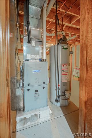 4850 Waterford Place, Lockport Town, NY 14094