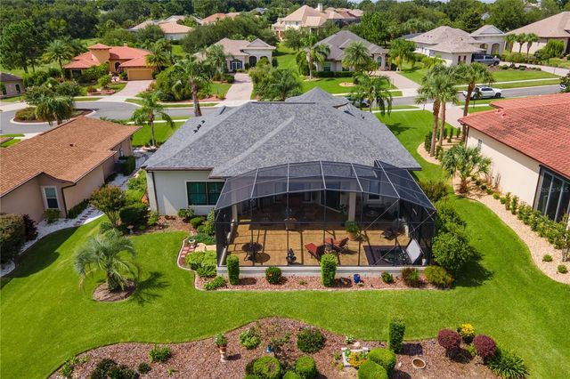 38712 OAK PLACE COURT, Lady Lake, FL 32159
