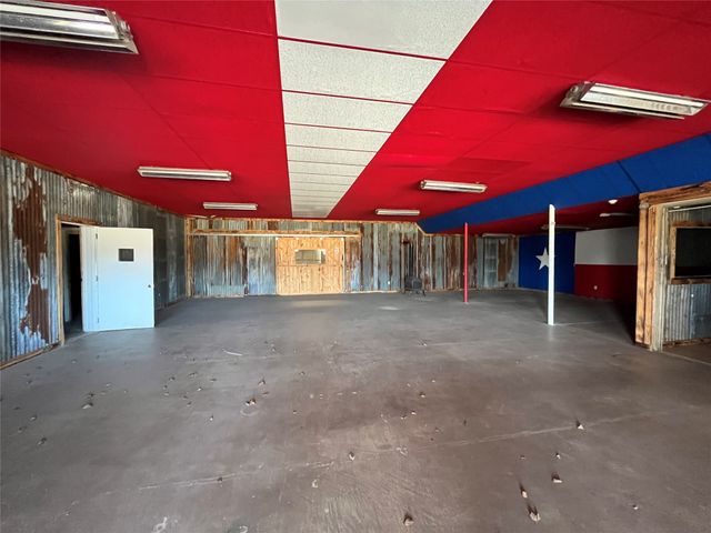 708 Smith Circle, Point, TX 75472