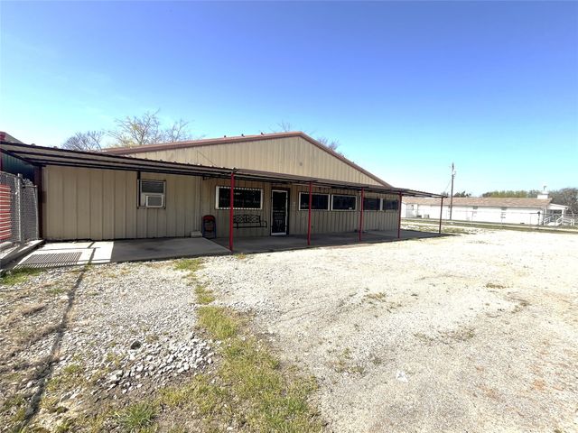 708 Smith Circle, Point, TX 75472