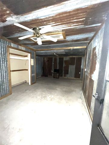 708 Smith Circle, Point, TX 75472