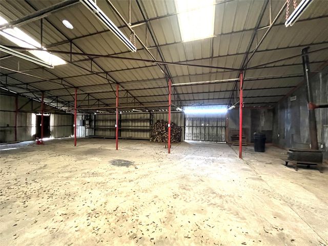 708 Smith Circle, Point, TX 75472