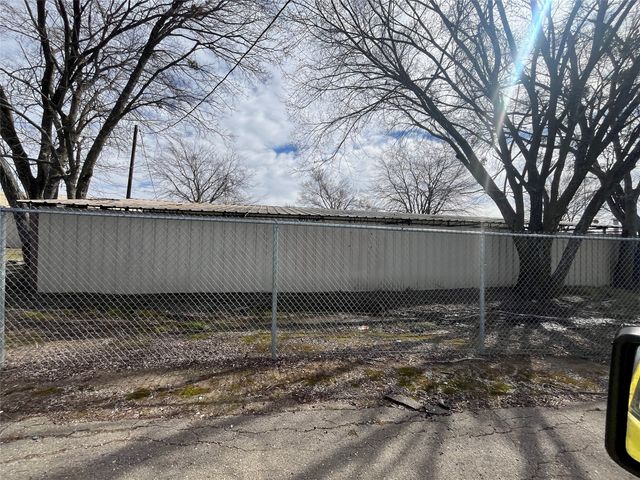 708 Smith Circle, Point, TX 75472