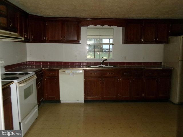 125 WHISPERING KNOLLS DR, Winchester, VA 22603