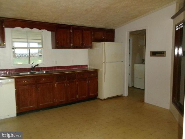 125 WHISPERING KNOLLS DR, Winchester, VA 22603