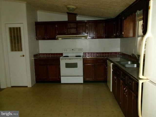 125 WHISPERING KNOLLS DR, Winchester, VA 22603