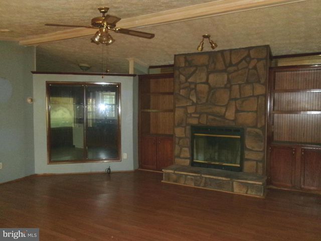 125 WHISPERING KNOLLS DR, Winchester, VA 22603