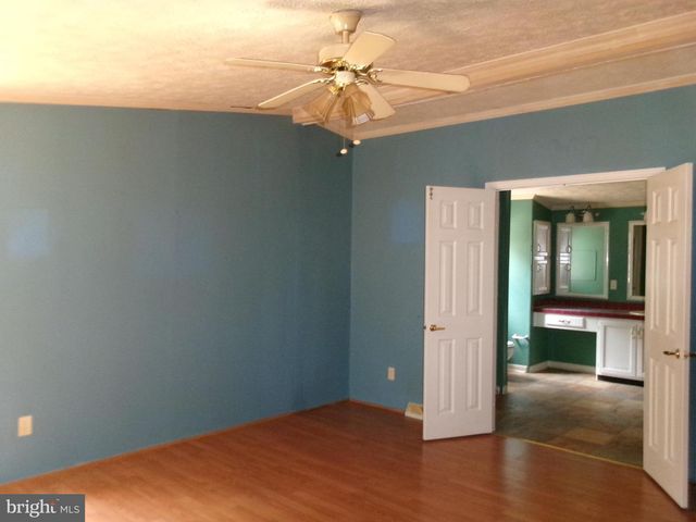 125 WHISPERING KNOLLS DR, Winchester, VA 22603