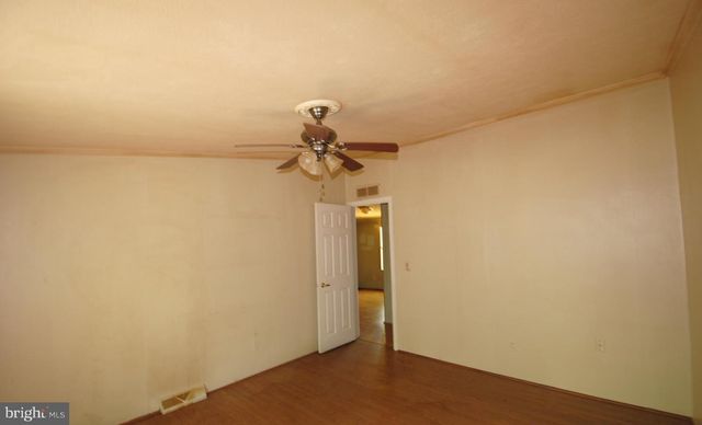 125 WHISPERING KNOLLS DR, Winchester, VA 22603