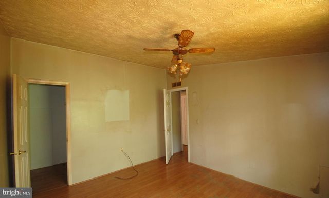 125 WHISPERING KNOLLS DR, Winchester, VA 22603