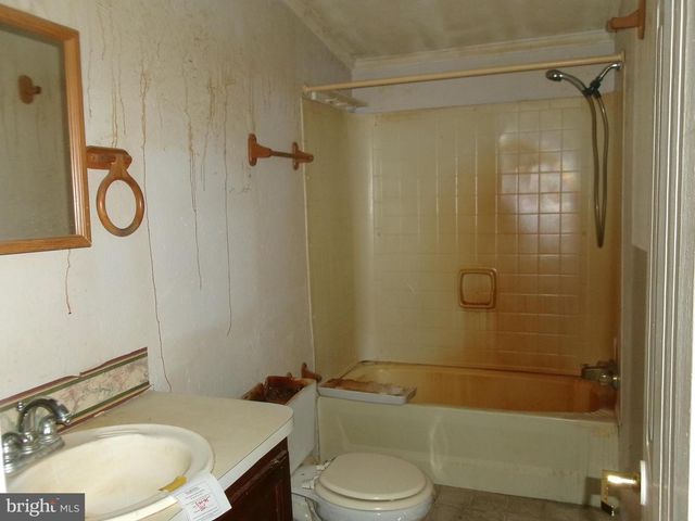 125 WHISPERING KNOLLS DR, Winchester, VA 22603