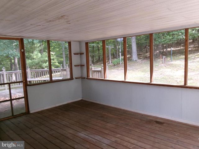 125 WHISPERING KNOLLS DR, Winchester, VA 22603