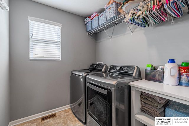 8710 S 168th Avenue, Omaha, NE 68136