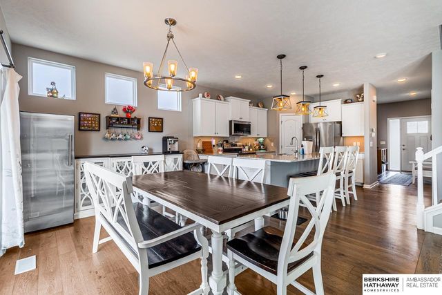 8710 S 168th Avenue, Omaha, NE 68136