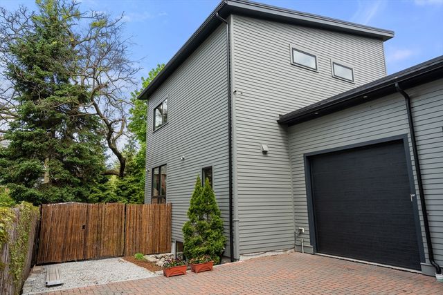 90 Jackson Street 90, Cambridge, MA 02140