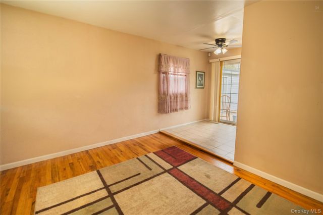 1084 Joselson Avenue, Bay Shore, NY 11706