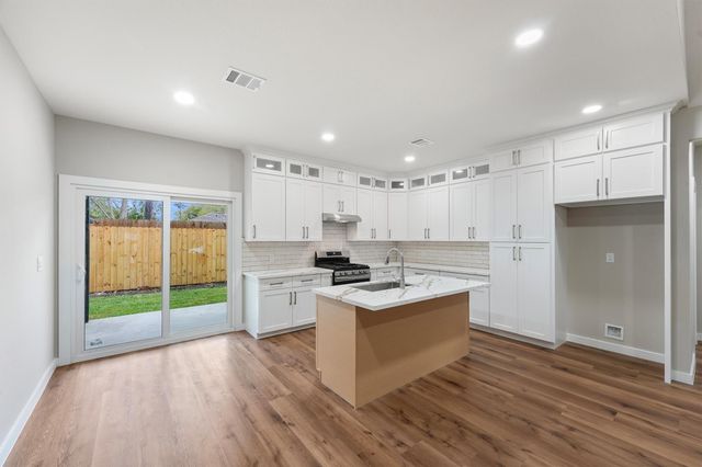 1208 Richard Avenue, Pasadena, TX 77506