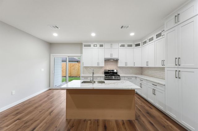 1208 Richard Avenue, Pasadena, TX 77506