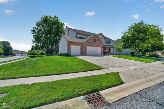 8025 Winterset Circle, Indianapolis, IN 46214