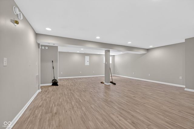 8025 Winterset Circle, Indianapolis, IN 46214