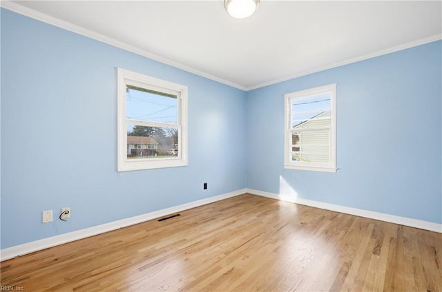 213 Kingwood DR, Newport News, VA 23601