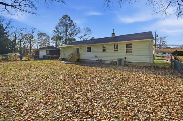 213 Kingwood DR, Newport News, VA 23601