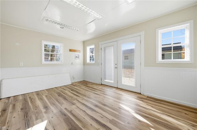 213 Kingwood DR, Newport News, VA 23601