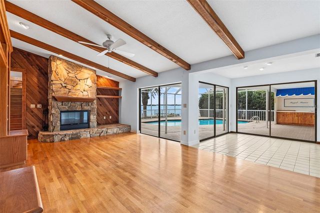 849 HARBOR ISLAND, Clearwater Beach, FL 33767